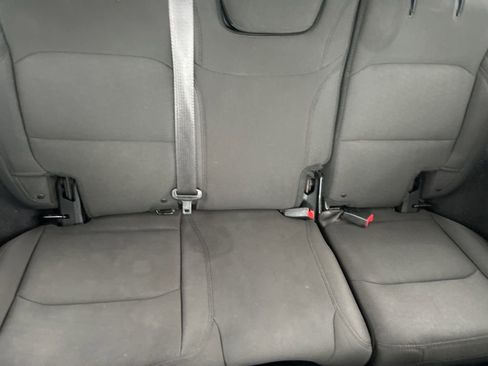 Used 2018 Jeep Wrangler Unlimited Sport S AWD/4WD image 19