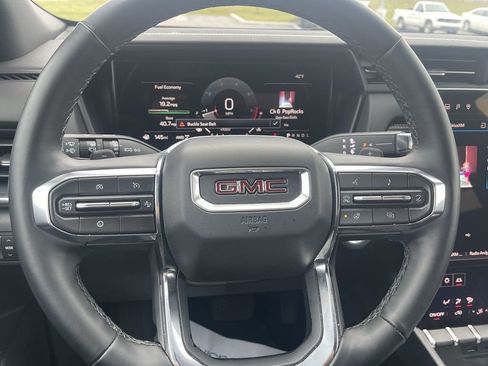 Used 2025 GMC Terrain Elevation image 18