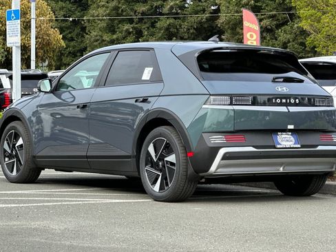New 2026 Hyundai Ioniq 5 SEL RWD image 6