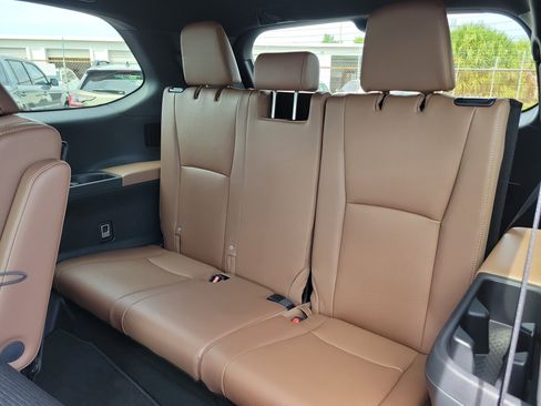 Used 2025 Toyota Grand Highlander AWD Hybrid image 13