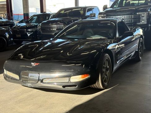 Used 2002 Chevrolet Corvette Z06 w/ Memory Pkg RWD image 3