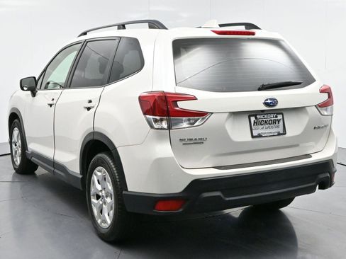 Used 2021 Subaru Forester AWD/4WD image 5