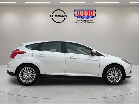 Used 2013 Ford Focus Titanium FWD image 2