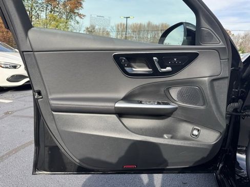Used 2025 Mercedes-Benz C 300 4MATIC Sedan image 19