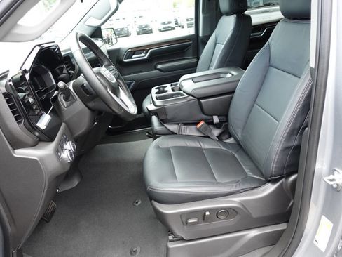 Used 2023 Chevrolet Silverado 1500 Custom AWD/4WD image 57