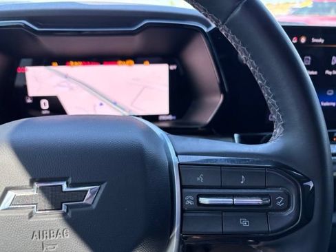 Certified 2024 Chevrolet Colorado ZR2 w/ Technology Package AWD/4WD image 28