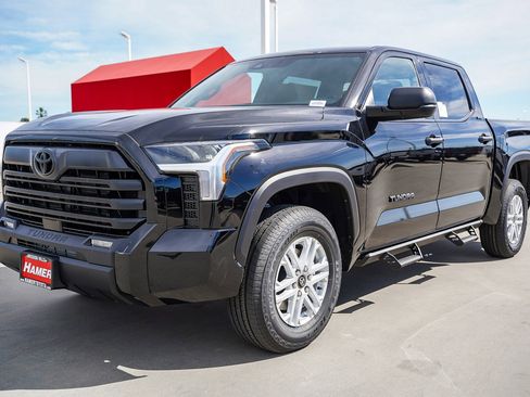 New 2026 Toyota Tundra SR5 image 3