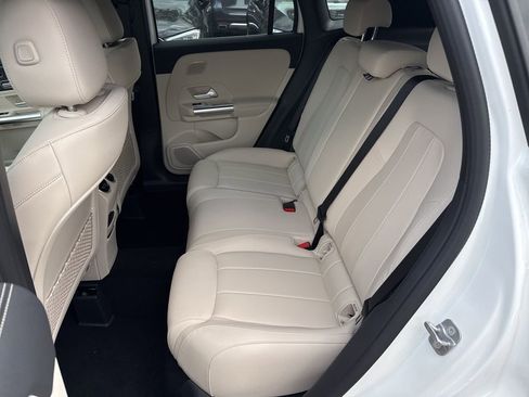 New 2026 Mercedes-Benz GLA 250 4MATIC image 17