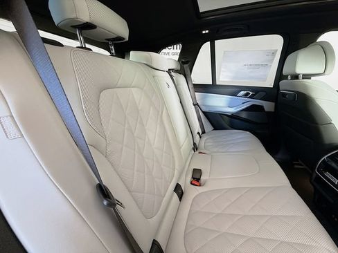 New 2026 BMW X5 xDrive50e w/ M Sport Package AWD/4WD image 29