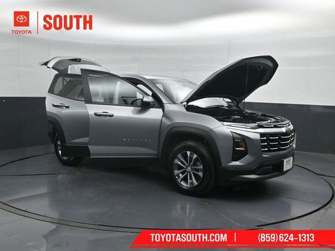 Used 2025 Chevrolet Equinox LT AWD/4WD image 56