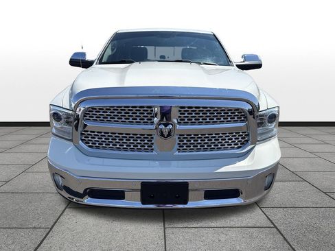 Used 2017 RAM 1500 Laramie w/ Convenience Group AWD/4WD image 8