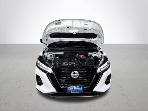 Used 2023 Nissan Kicks SR w/ SR Premium Package FWD image 21