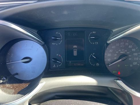 Used 2020 Toyota Sequoia Platinum image 27