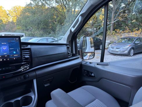 Used 2024 Ford Transit 350 XLT image 36