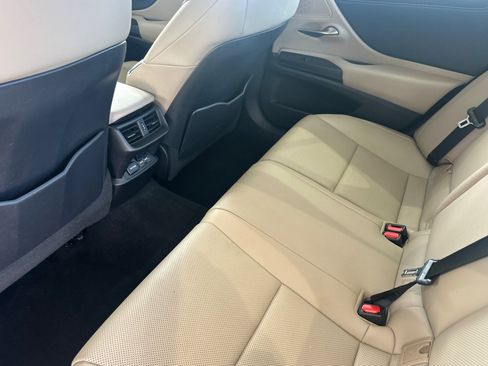 Used 2021 Lexus ES 350 w/ Premium Package FWD image 15