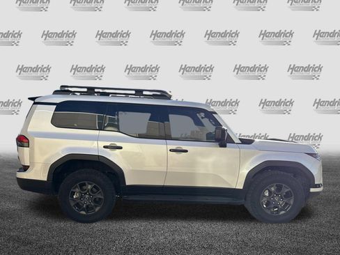 Used 2024 Lexus GX 550 image 11