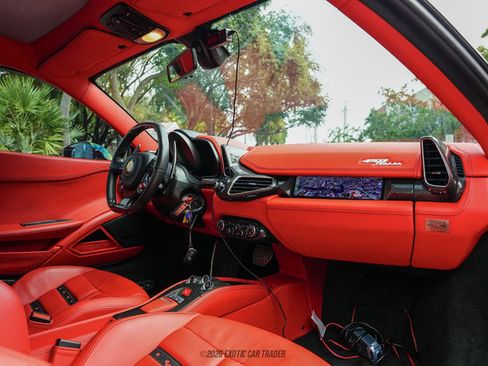 Used 2012 Ferrari 458 Italia Coupe RWD image 43
