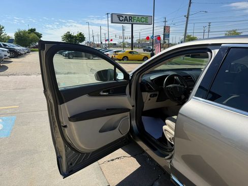 Used 2016 Lincoln MKX Reserve w/ Climate Package AWD/4WD image 19