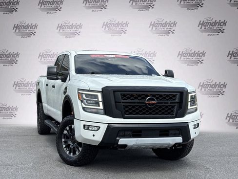 Used 2021 Nissan Titan PRO-4X w/ Pro-4x Convenience Package AWD/4WD image 2