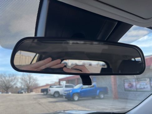 Used 2025 Toyota RAV4 XLE w/ Convenience Package image 75