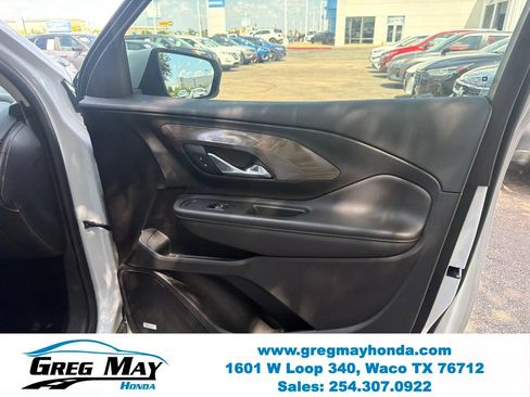 Used 2024 GMC Terrain Denali AWD/4WD image 28