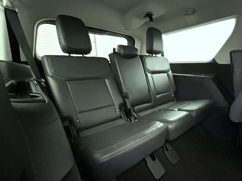 Used 2025 Ford Expedition Max Active AWD/4WD image 19