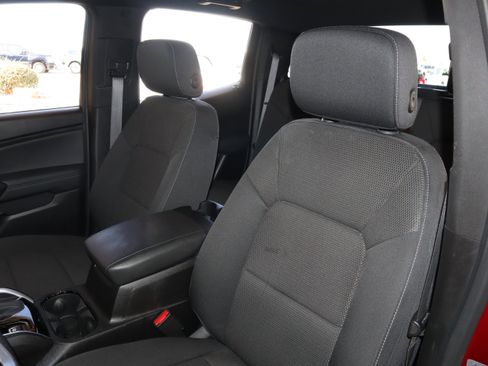 Used 2024 Chevrolet Colorado LT w/ Advanced Trailering Package image 33