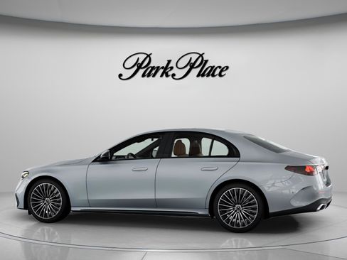 Used 2026 Mercedes-Benz E 350 Sedan image 9