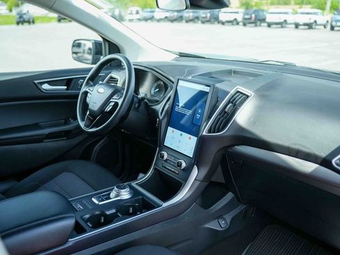Used 2024 Ford Edge SE w/ Black Appearance Package AWD/4WD image 15