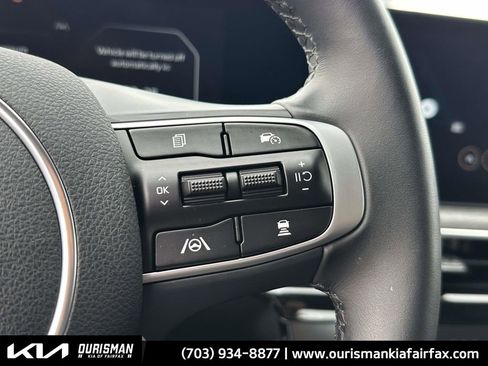 Used 2025 Kia K5 EX image 9