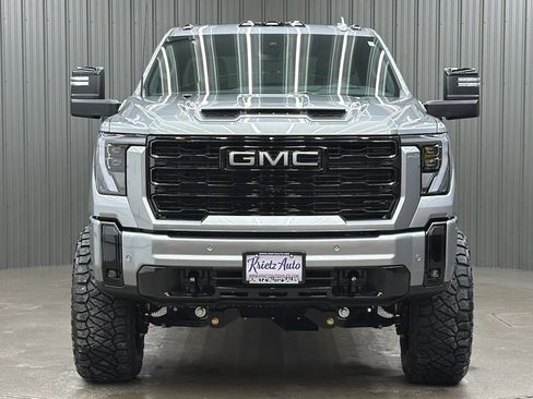Used 2026 GMC Sierra 2500 AT4 w/ Max Trailering Package image 8