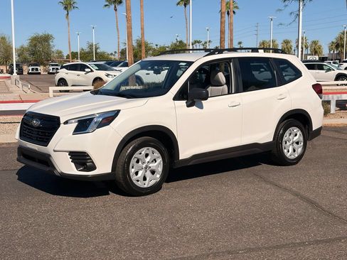 Used 2022 Subaru Forester AWD/4WD image 2