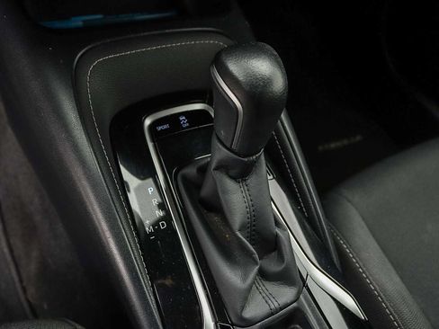 Used 2021 Toyota Corolla SE w/ Carpet Mat Package (TMS) FWD image 18