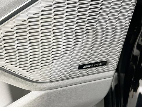 Used 2023 Jeep Grand Cherokee L Overland image 19