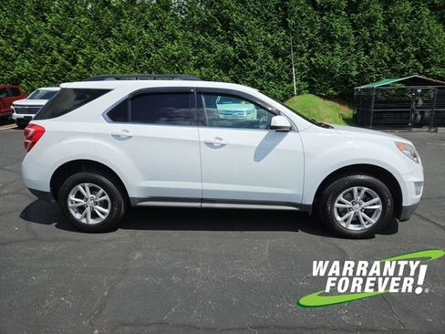 Used 2017 Chevrolet Equinox LT w/ Convenience Package FWD image 8
