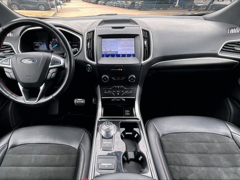Used 2020 Ford Edge ST-Line w/ Cold Weather Package image 14