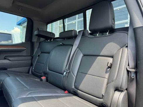 Used 2023 GMC Sierra 1500 Denali w/ Denali Reserve Package AWD/4WD image 8
