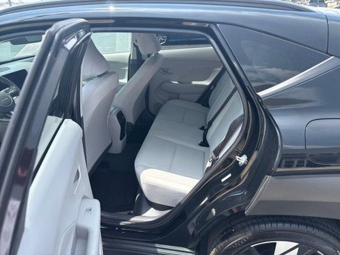 Used 2024 Hyundai Kona SEL w/ Convenience Package image 9