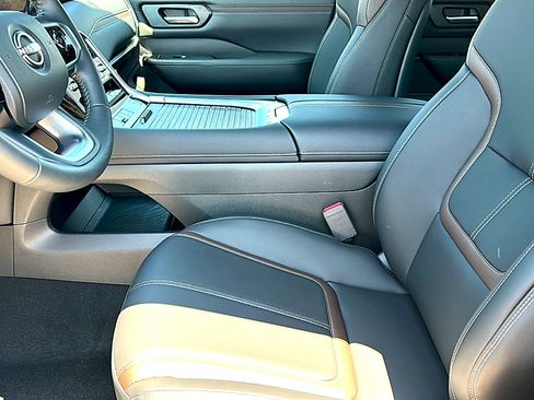 New 2026 Nissan Armada SL w/ Captain's Chari Seat Package AWD/4WD image 10