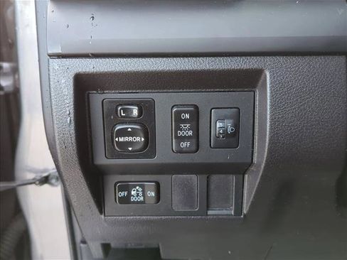 Used 2014 Toyota Tundra SR image 20