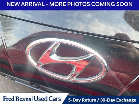 Used 2023 Hyundai Elantra SEL image 11