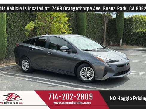 Used 2016 Toyota Prius Two FWD image 1