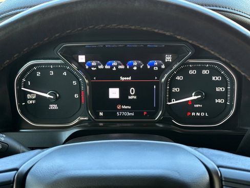 Used 2021 GMC Sierra 1500 AT4 w/ Off-Road Performance Package AWD/4WD image 38