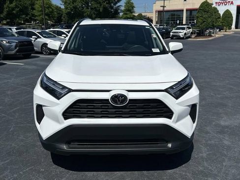 Used 2025 Toyota RAV4 XLE FWD image 9