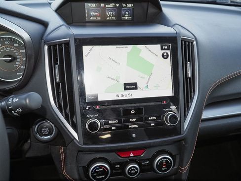 Used 2019 Subaru Crosstrek 2.0i Limited w/ Moonroof Package w/Navigation image 14