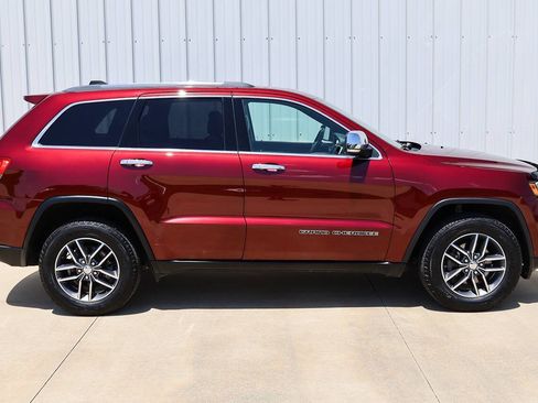 Used 2017 Jeep Grand Cherokee Limited w/ Luxury Group II AWD/4WD image 6