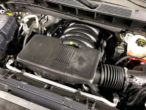 Used 2025 Chevrolet Silverado 1500 LT AWD/4WD image 43