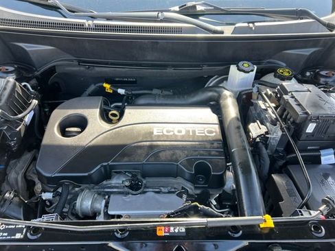 Used 2021 Chevrolet Equinox LT image 26