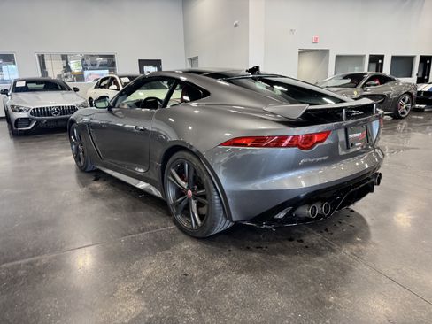Used 2017 Jaguar F-TYPE SVR image 21