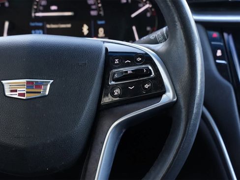 Used 2019 Cadillac XTS Luxury image 11